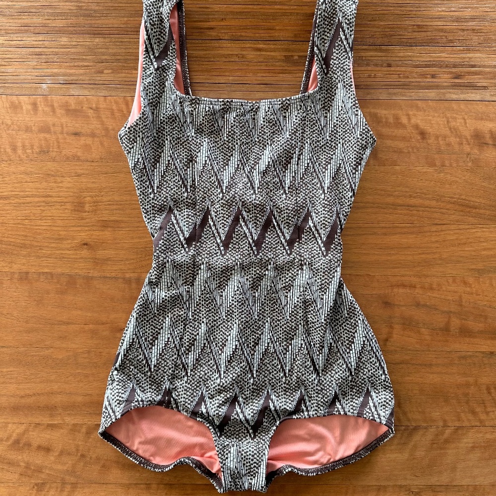 The Seea Tofino One Piece Swimsuit - Geo Gold XS